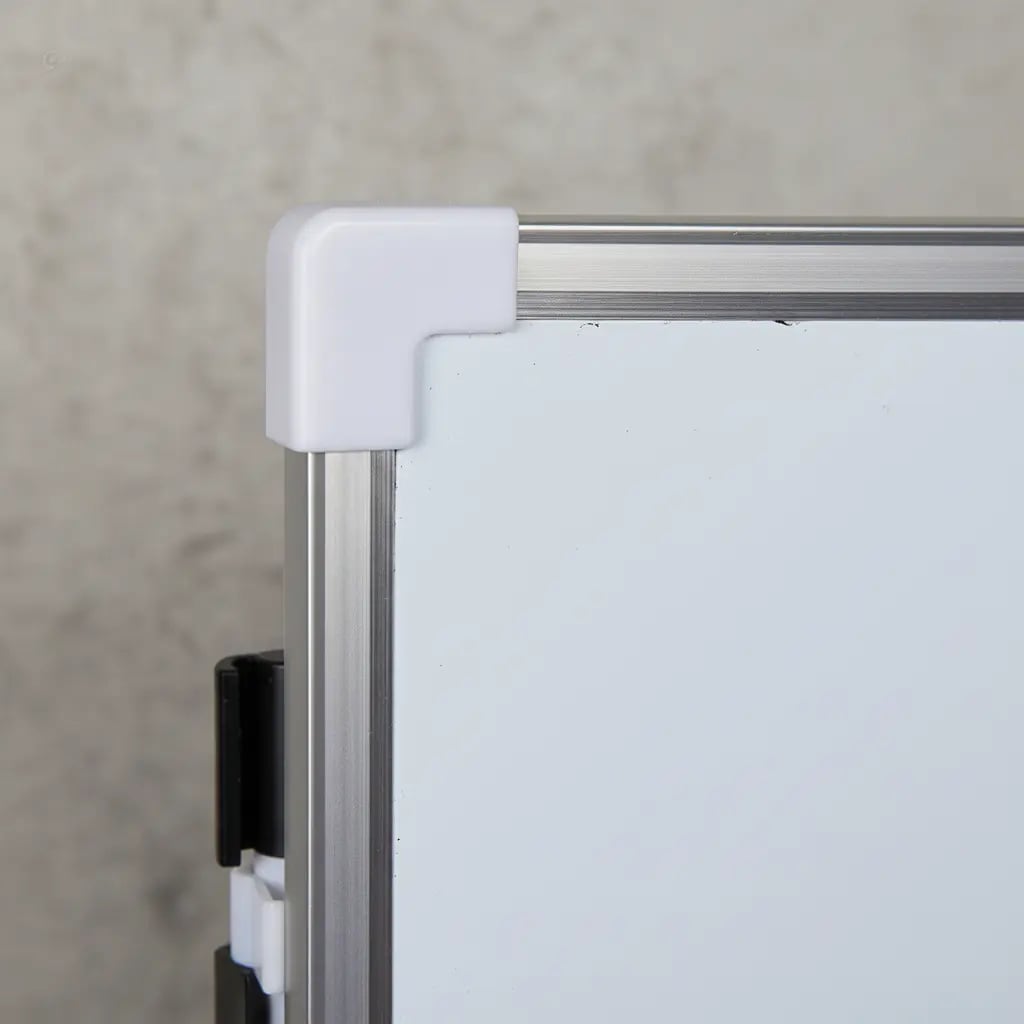 Pizarra Blanca 40x30cm Incluye 2 Imánes Y Plumón-escolar